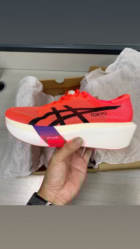 ASICS Meta Speed Sky Tokyo