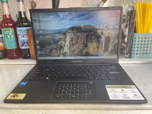 Asus Vivobook Go 14