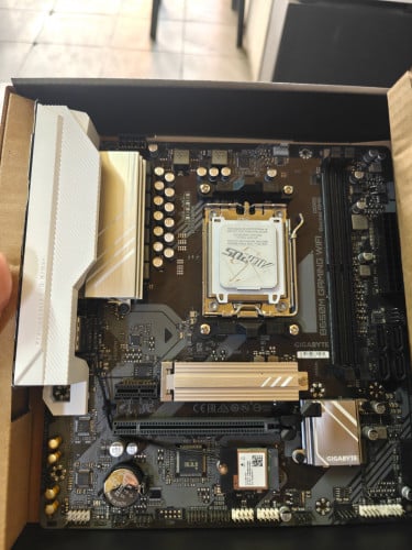 Gigabyte B650m Gaming wifi D5