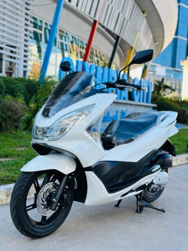 Honda PCX 016 សោស្មាតឃីកម្លាំង125cc ម៉ាសុីនតាន់ហាប់នែនស្ងាត់ជិះស្រួលស្ទុះមិនលាន់មិនហុយមានពន្ធកាត