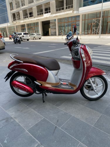 Honda scoopy 2014