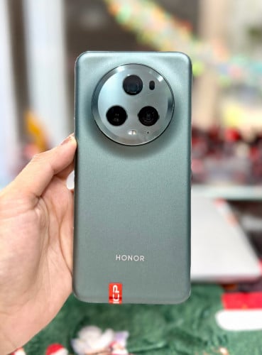 Honor Magic 5 Pro ទំហំផ្ទុក (256G) តួស្អាត 95%