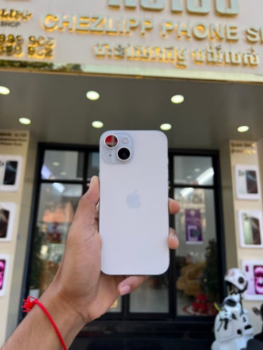iPhone 15 LL/A 128G ស្អាត99% សំនុំសុីន 480$
