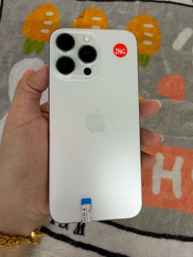 iPhone 15 Promax ស្អាត