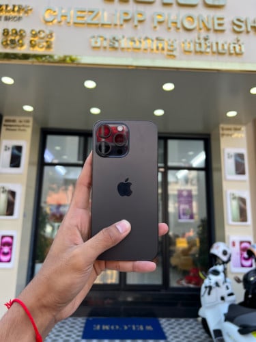 iPhone 15 promax LL/A 256G ស្អាត99% សំនុំសុីន 720$