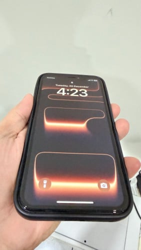 Iphone XR ឡេីងទៅ 17 pro