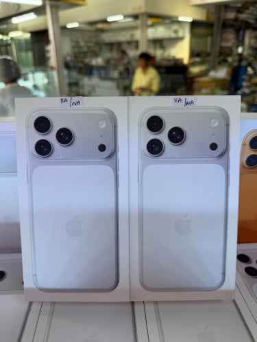 Iphone17promax X/A new box 1420$