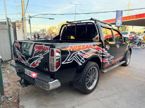 Nissan Navara 07 ម៉ាស៊ូតប៉ុង2អូតូកាពីតាស់ដំបូលបេីកហ្វូលអប់សិនម៉ាសុីនអេម