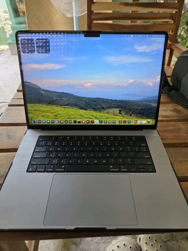 Sell macbook pro 16inch M1pro 99%