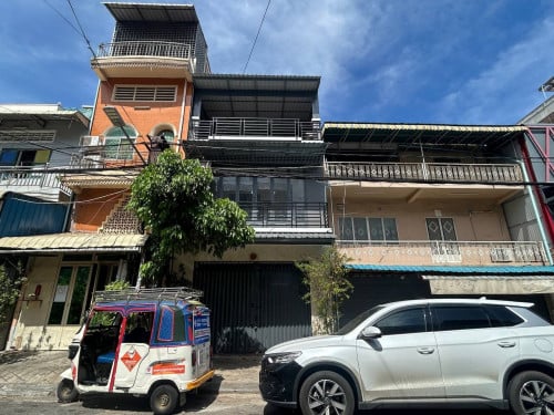 Shophouse For Rent At BKK2 - Business Area