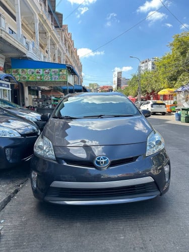Toyota Prius 2013 plug in ក្រដាសពន្ធ
