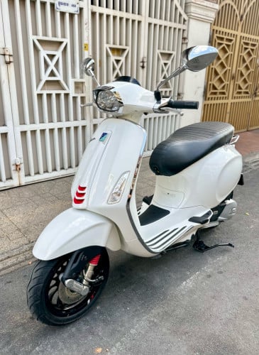 Vespa Sprint150cc 2022 ផ្លាក់លេខស្អាតប្រេីតិច