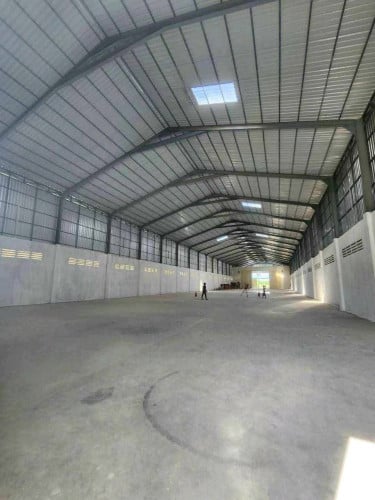 WH 2000m2 at Toul Pongro for rent