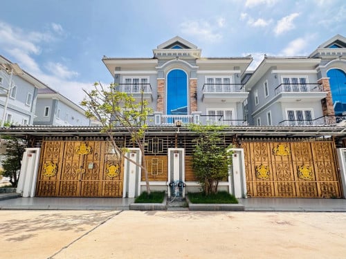 វីទ្បាភ្លោះ(២)សម្រាប់ជួលនៅបុរីវិមានភ្នំពេញ