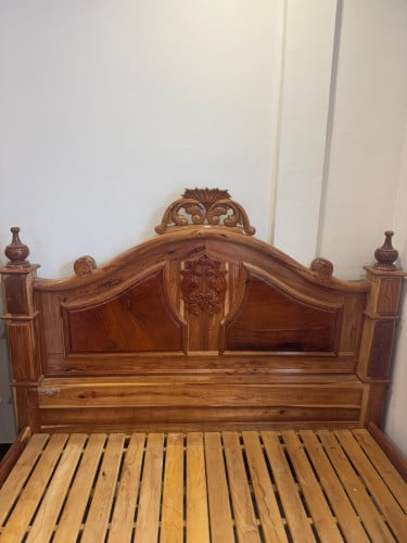 គ្រែធ្នង់សុទ្ធ​ តម្លៃចចារ