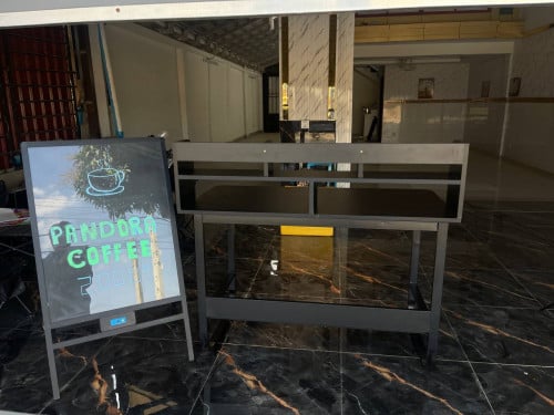 ទិញតុ ថែម​ ជើងតាំង