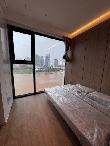 | Koh Norea | Phnom Penh (Vue Aston)