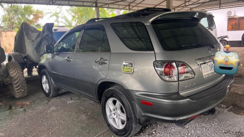 ឡានលក់ម្ចាស់ដើមផ្ទាល់ឡានស្អាត Lexus RX300 ឆ្នាំ២០០១ ប៉ុង 2 ចរចា ពណ៍ ផ្សែងបារី ម៉ាសុីនអេម