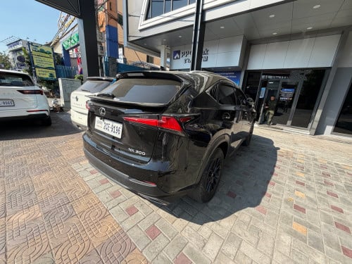 ឡានលក់NX200Tឡានស្អាតស្កុតម៉ាជុំលក់34500$ចចា