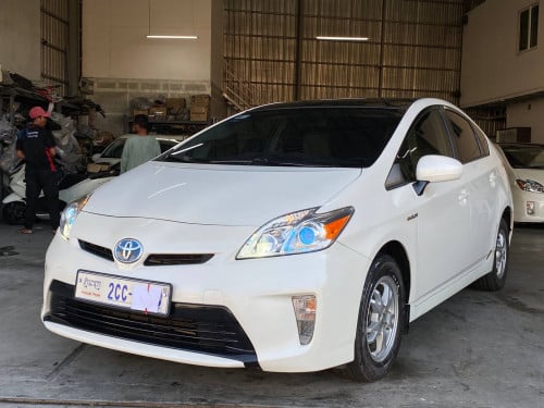 ម្ចាស់ដើមទី១ Prius 012 option 3 solar ស្លាកលេខខ្ពស់ធានា6ខែ