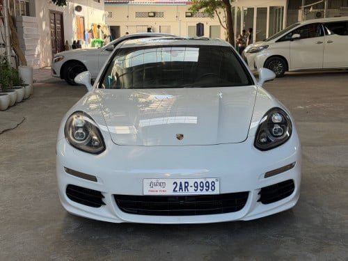 2014 Porches Panamera 4s 29000$