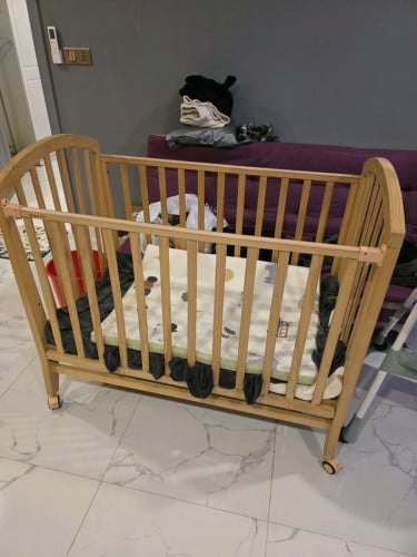 Baby bed and baby table