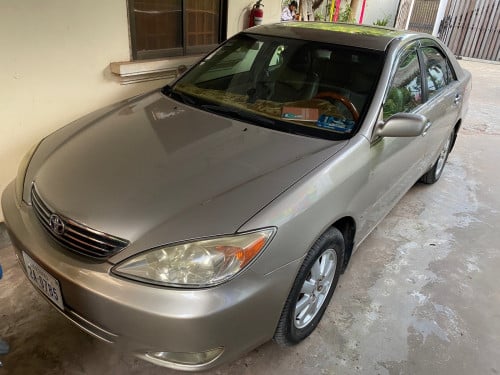 Camry បាឡែន​ 03 XLE