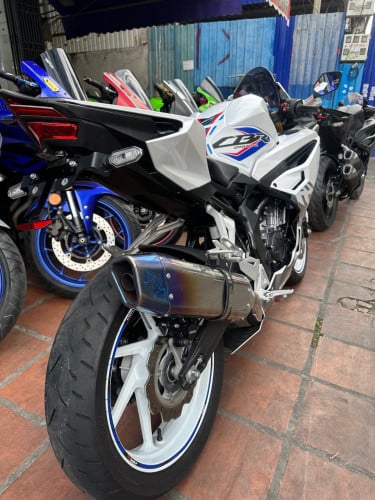 CBR250RR