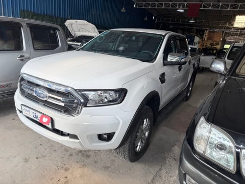 Ford 021 XLT ម៉ាស៊ូតប៉ុង2អូតូកាពីតាស់សុីន1ជុំខ្លាញ់គោក្រុមហ៊ុនសាក់សុីបាតស្អាតខ្ចី