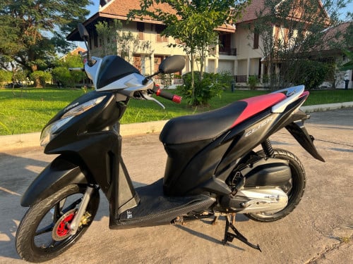 Honda click 014តម្លៃ490$