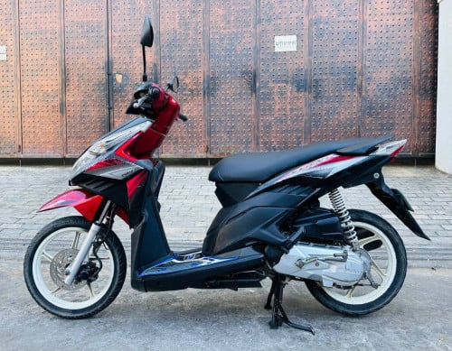 HONDA CLICK(Price590$,110cc,2011)From Japan have ID card មានកាតគ្រី
