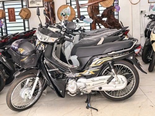 Honda Dream 2025 ថ្មីដូចកែស $2,350