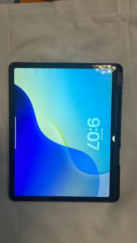 iPad Pro (12.9-inch) (4th generation) ថ្មីខ្លាំង