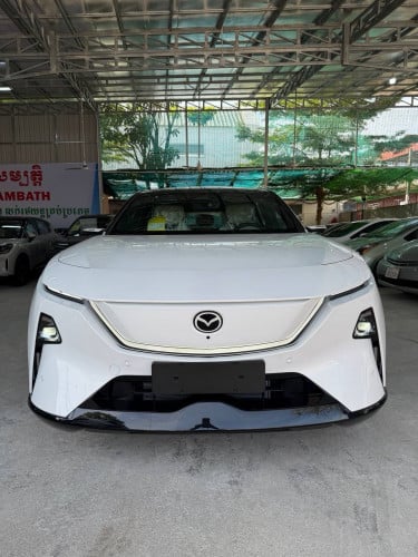 MAZDA Ez60 3MAX សដំបូលខ្មៅ