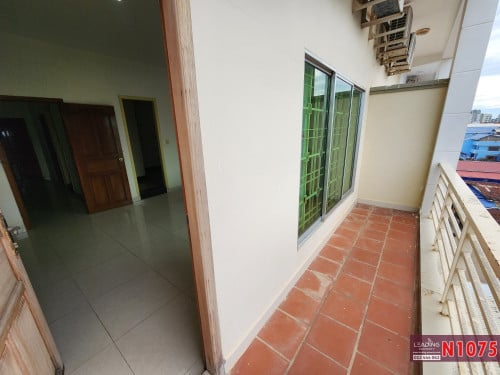 N1075 | Toul Sangke 1 Bedroom Apartment with Lift For Rent