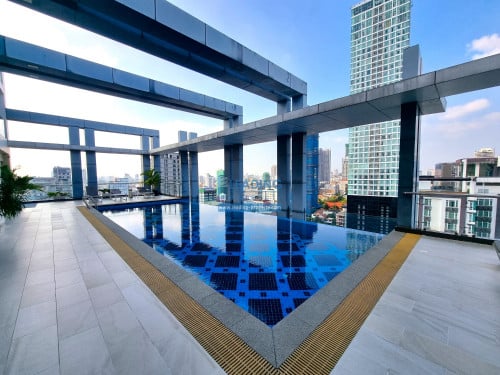 N372 | Swimming Pool 2 Bedrooms Apartment Near BKK1 For Rent