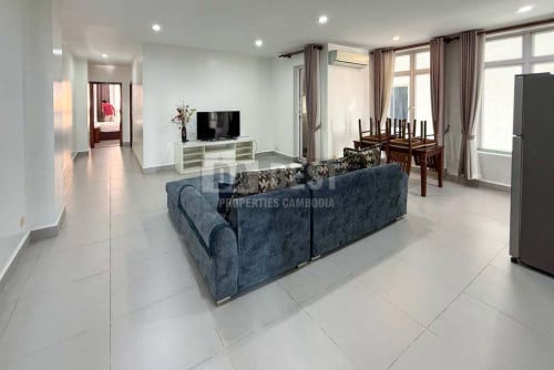Spacious 2 Bedroom Apartment For Rent in Phnom Penh - Toul Tompung