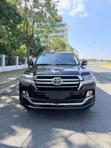 Toyota Land Cruiser 2019 V6 Grand Touring Full option