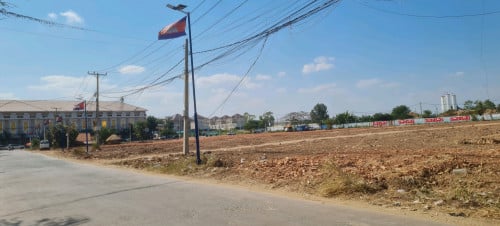 ដីលក់ម្ចាស់ផ្ទាល់នៅទល់មុខបុរីអង្គរភ្នំពេញ ជិតហ្រ្គេនភ្នំពេញ
