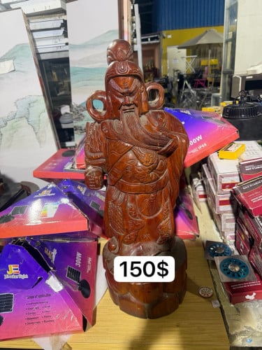 រូបសំណាក់គួនអុី