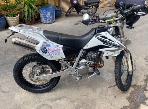 ម៉តូលក់