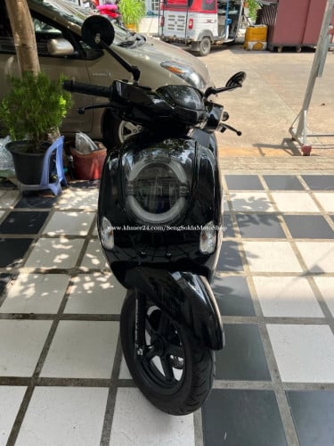 គ្រឿងលេង1ឈុតមាន5មុខ ដាក់ត្រូវចាប់ពីScoopy018ឡេីងទៅ កាលទិញ388$ ឥឡូវលក់វិញតែ 200$ទេ