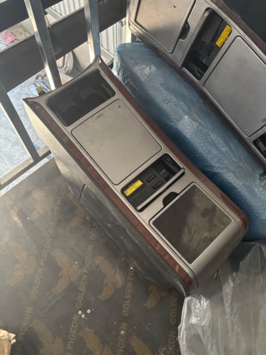 ទូរទឹកកក alphard 2010&2014 250$