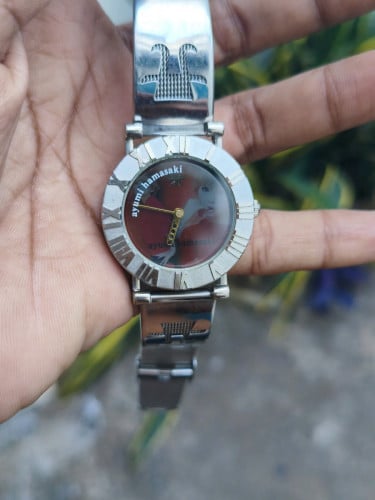 នាឡិកានារីម៉ាកAyumi Hamasaki