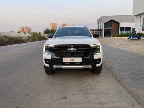 ឡានថ្មី Ford Wildtrak 2023 Full អត់បាញ់
