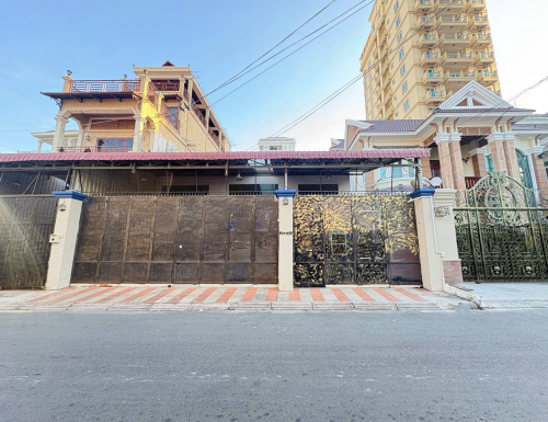 ផ្ទះសម្រាប់ជួល | House for Rent
