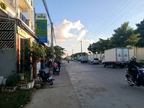 ផ្ទះលក់បន្ទាន់/House for Sale (Urgent)