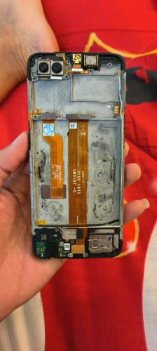 ចង់លក់អេក្រង់នឹងគ្រឿងជាប់នឹងដំណើកាល្អoppo f9