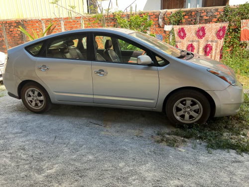 លក់prius 2004