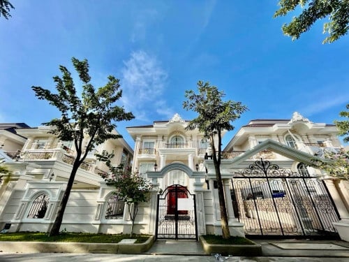 វីឡា Queen សម្រាប់លក់ | Villa Queen for Sale